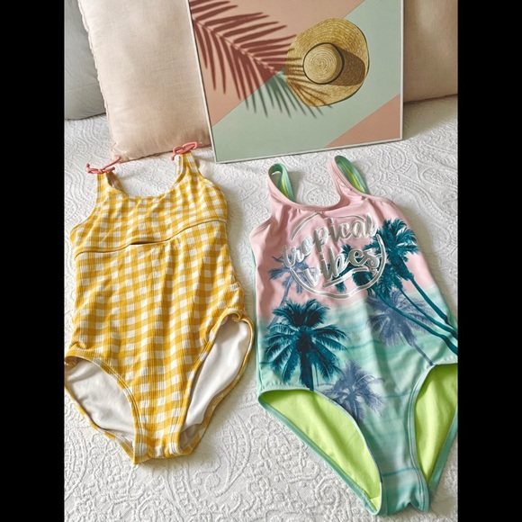 Bathing suit Bundle 👙☀️ - Picture 2 of 8
